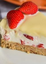 Cheesecake s jagodama i bijelom čokoladom