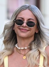 Street style izdanje ljepotice iz Zagreba u maslac žutoj nijansi