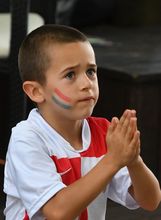 Dječak navija za Hrvatsku