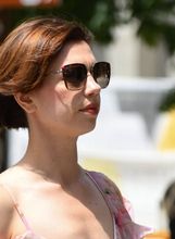 Ljepotica sa Zagrebačke špice u kombinaciji koja asocira na kultno izdanje Carrie Bradshaw