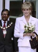 Princeza Diana obožavala je svoju Lady Dior torbu