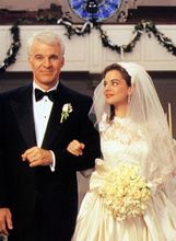 Steve Martin i Kimberly Williams u kultnoj komediji Mladenkin otac