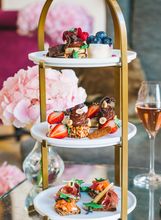 Orient Express čajanka u hotelu Esplanade