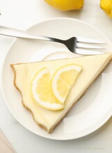 Cheesecake s dodatkom sirupa od bazge