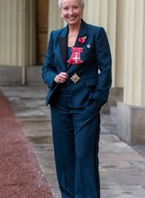 Emma Thompson odlučila se za kombinaciju koja je desetljećima daleko od tradicije
