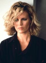Slojeviti bob nosila je i Kim Basinger