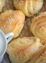 Kupus kifle sa sirom i šunkom