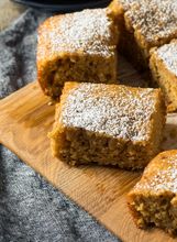 Kolač s lješnjacima