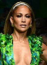 Jennifer Lopez u Versace haljini 19 godina kasnije - 4