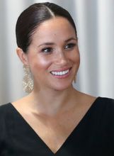 Meghan Markle u (ne)popularnom odjevnom komadu - 5