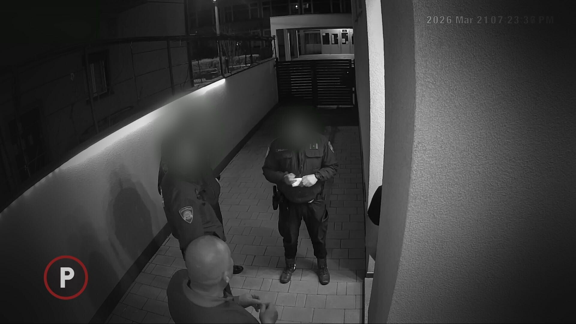 Život kao u trileru: Vinku policija upala u kuću više od 60 puta u dva mjeseca zbog suludih anonimnih dojava