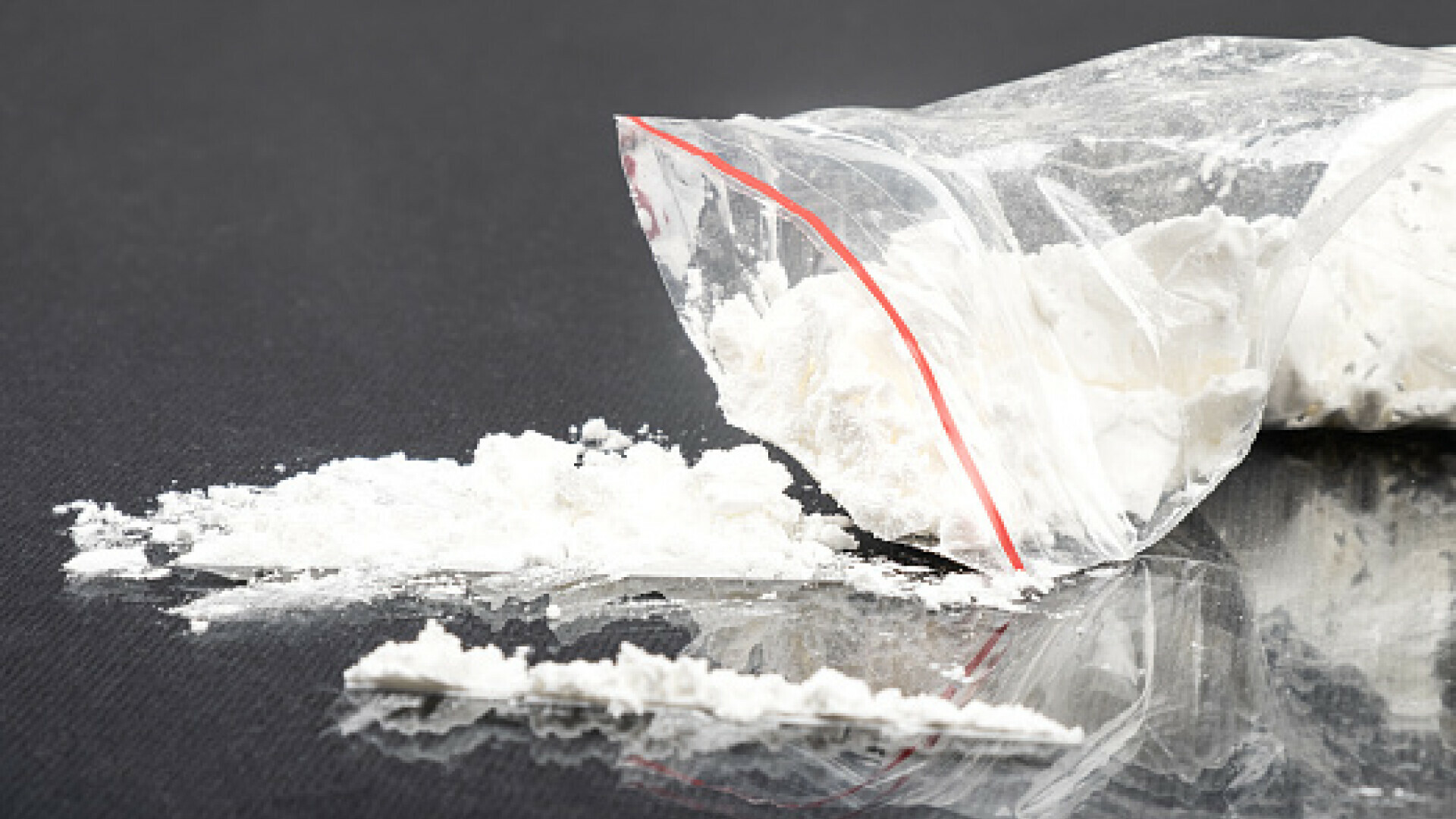 Policajac koji je šmrkao kokain na Plitvicama dobio dvije i pol godine  zatvora