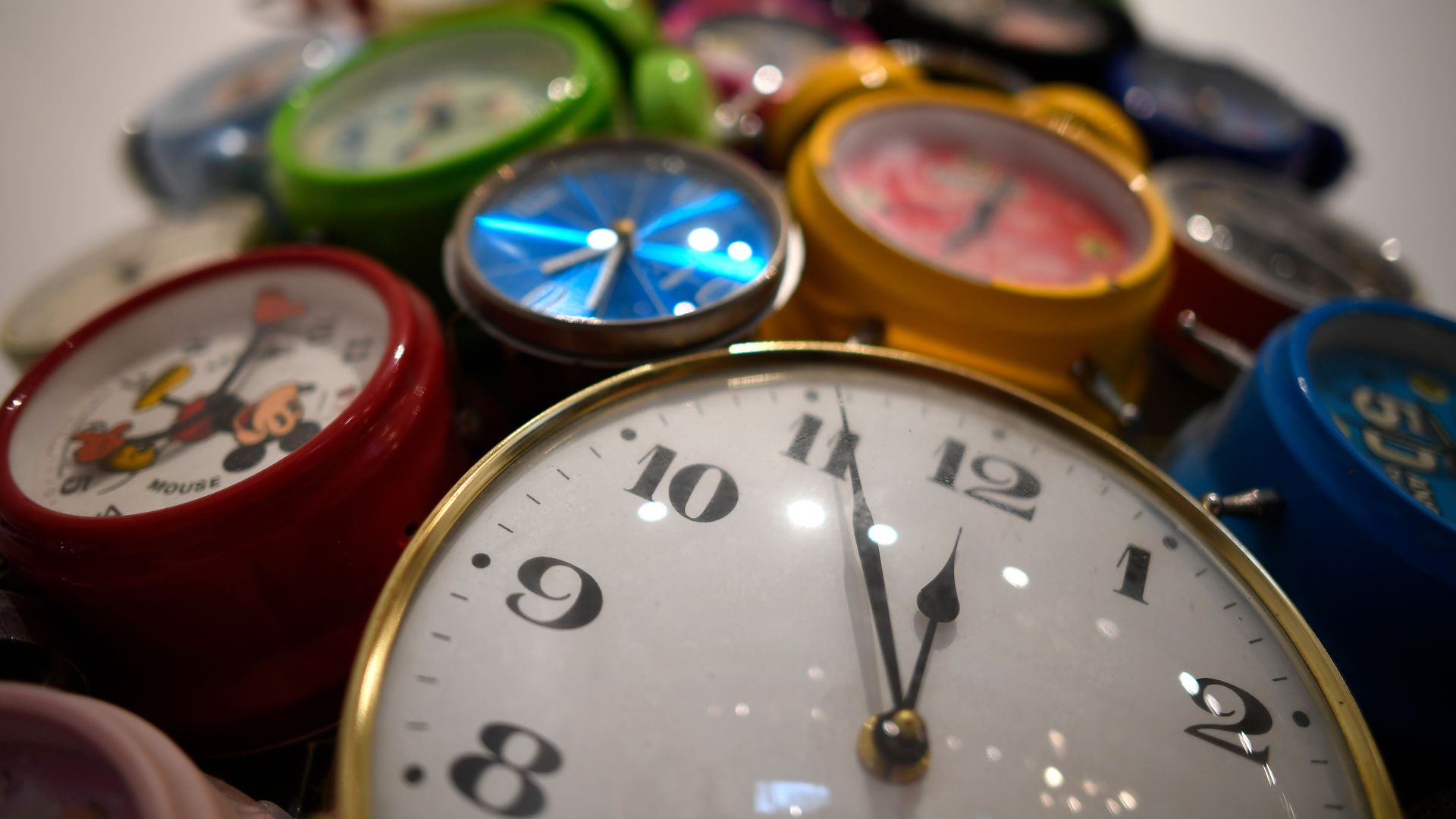 Clocks change. Many Clocks on the picture.