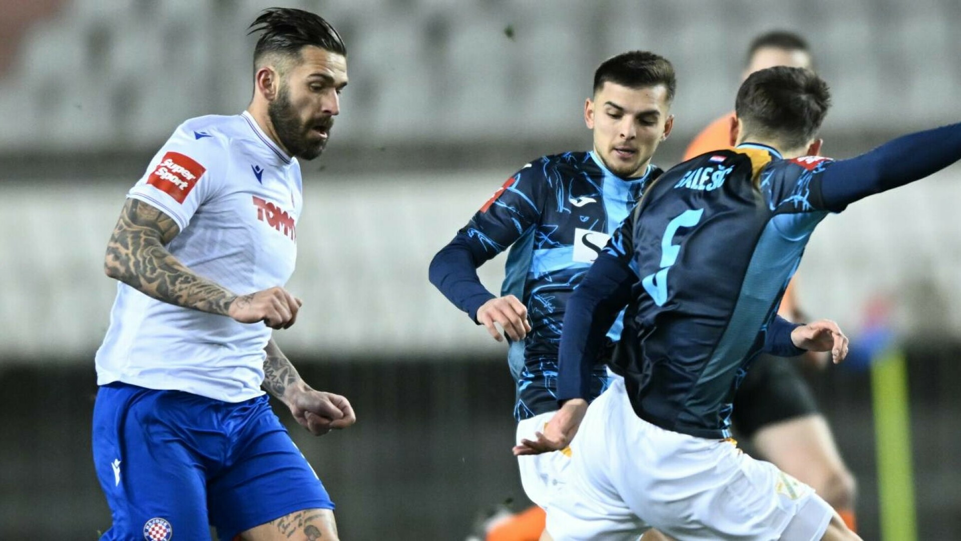 Janković iz penala odlučio Jadranski derbi i poslao Rijeku na vrh  Supersport HNL-a