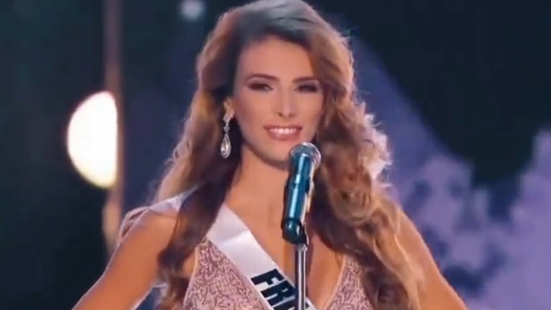 Miss universe france intro