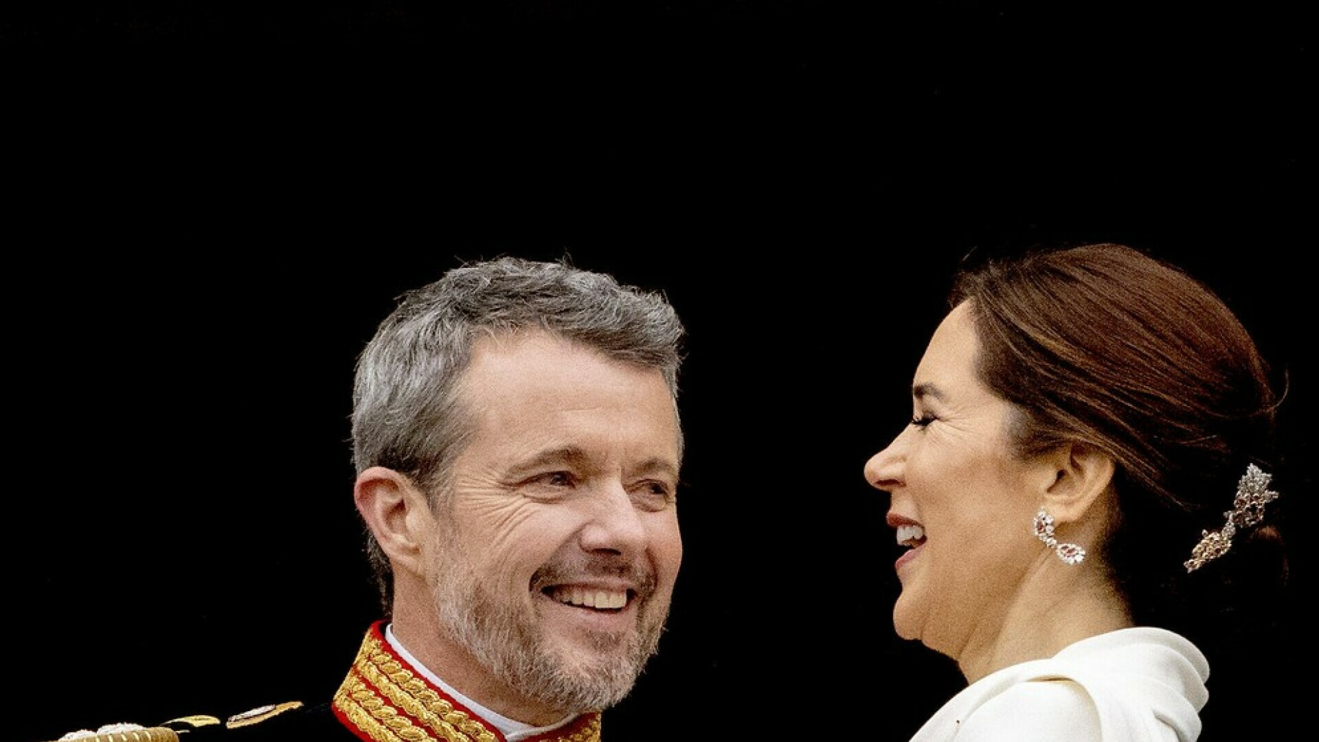 Novi kralj i kraljica jednim postupkom okončali su glasna šuškanja o ...