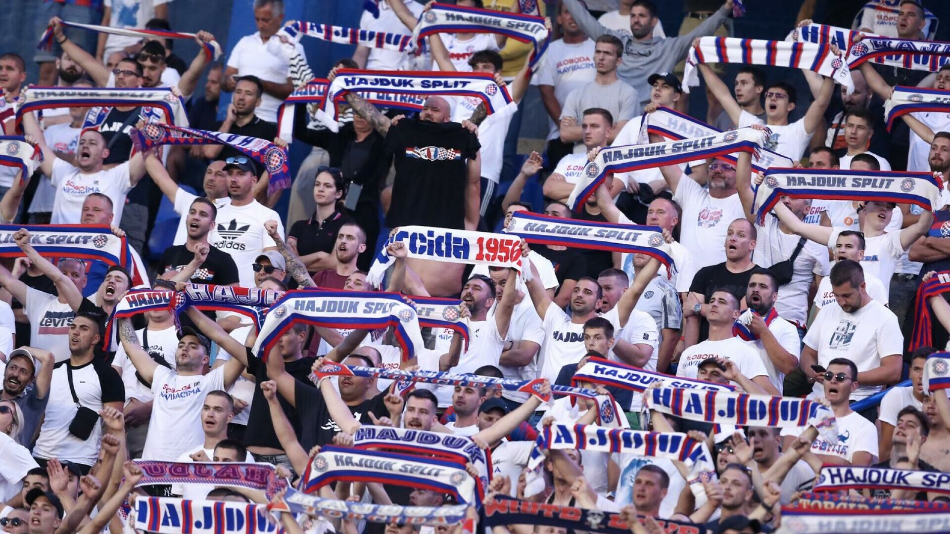 HNK Hajduk Split on X: [RASPRODANO‼️] Poljud je u potpunosti rasprodan za  utakmicu Hajduk - Rijeka koja se igra u nedjelju 30. srpnja na Poljudu.  Članovi i pretplatnici napunit će Poljud do