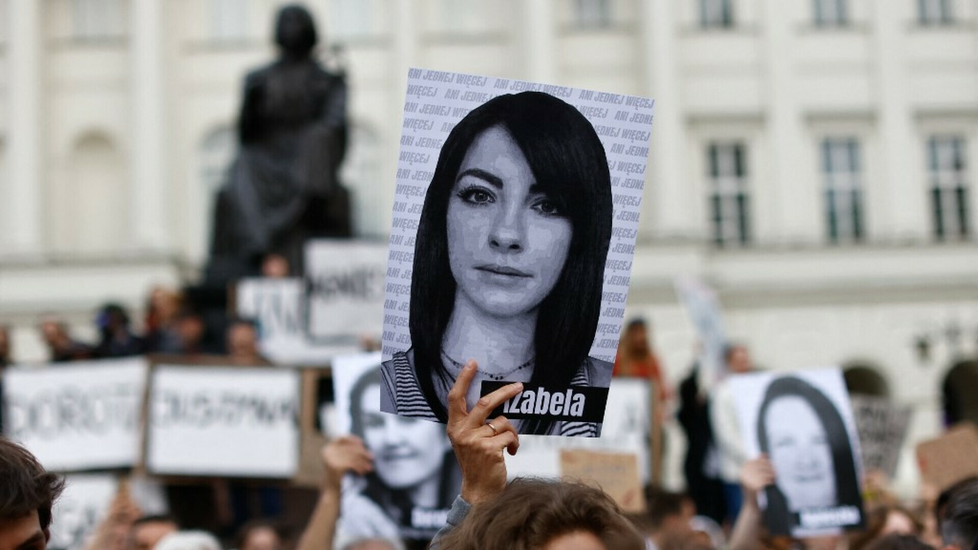 Ležala je sama i molila za pomoć, ali dopustili su da umre: Sada je stigla presuda