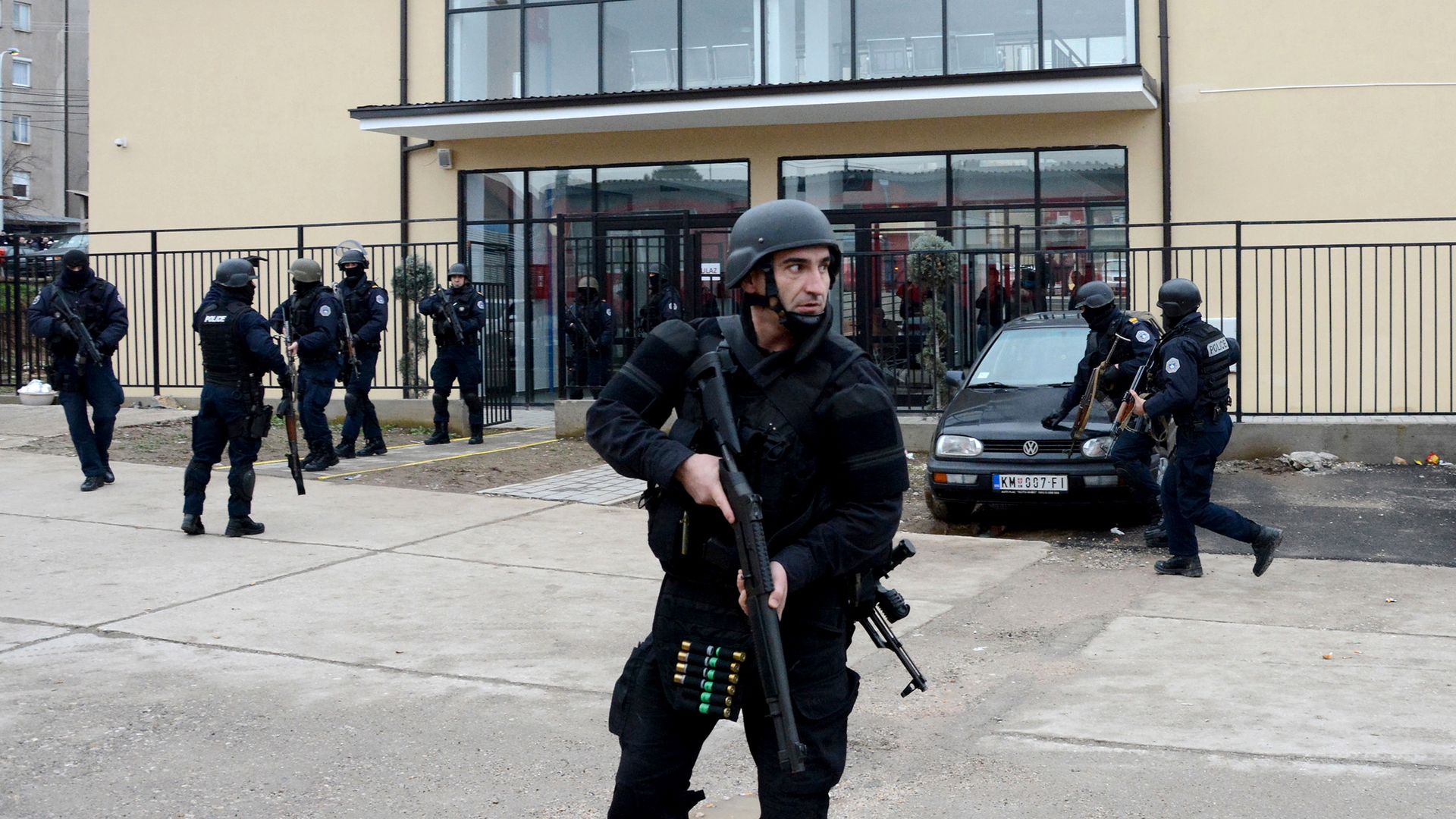 State security. Боевики Сербии. Боевик полиция Косова.