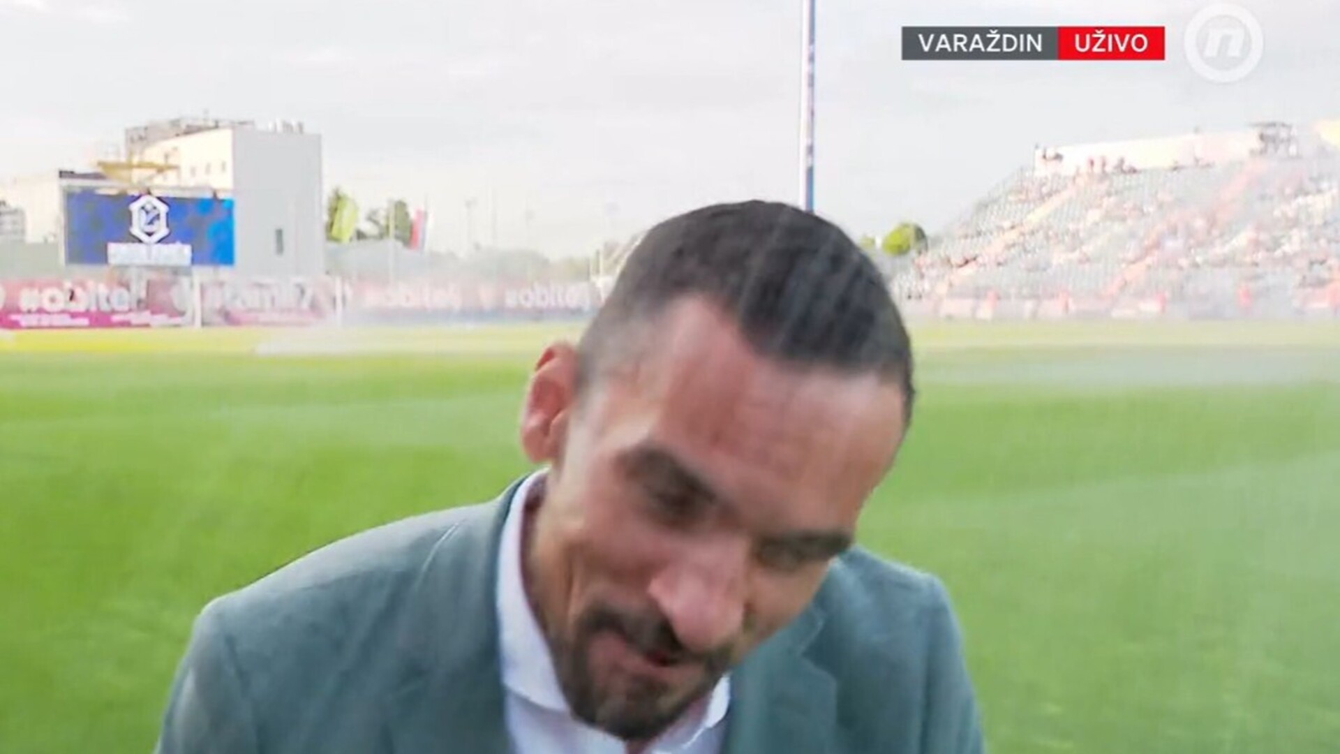 VIDEO Reporter Nove TV slučajno zalili vodom u javljanju uživo