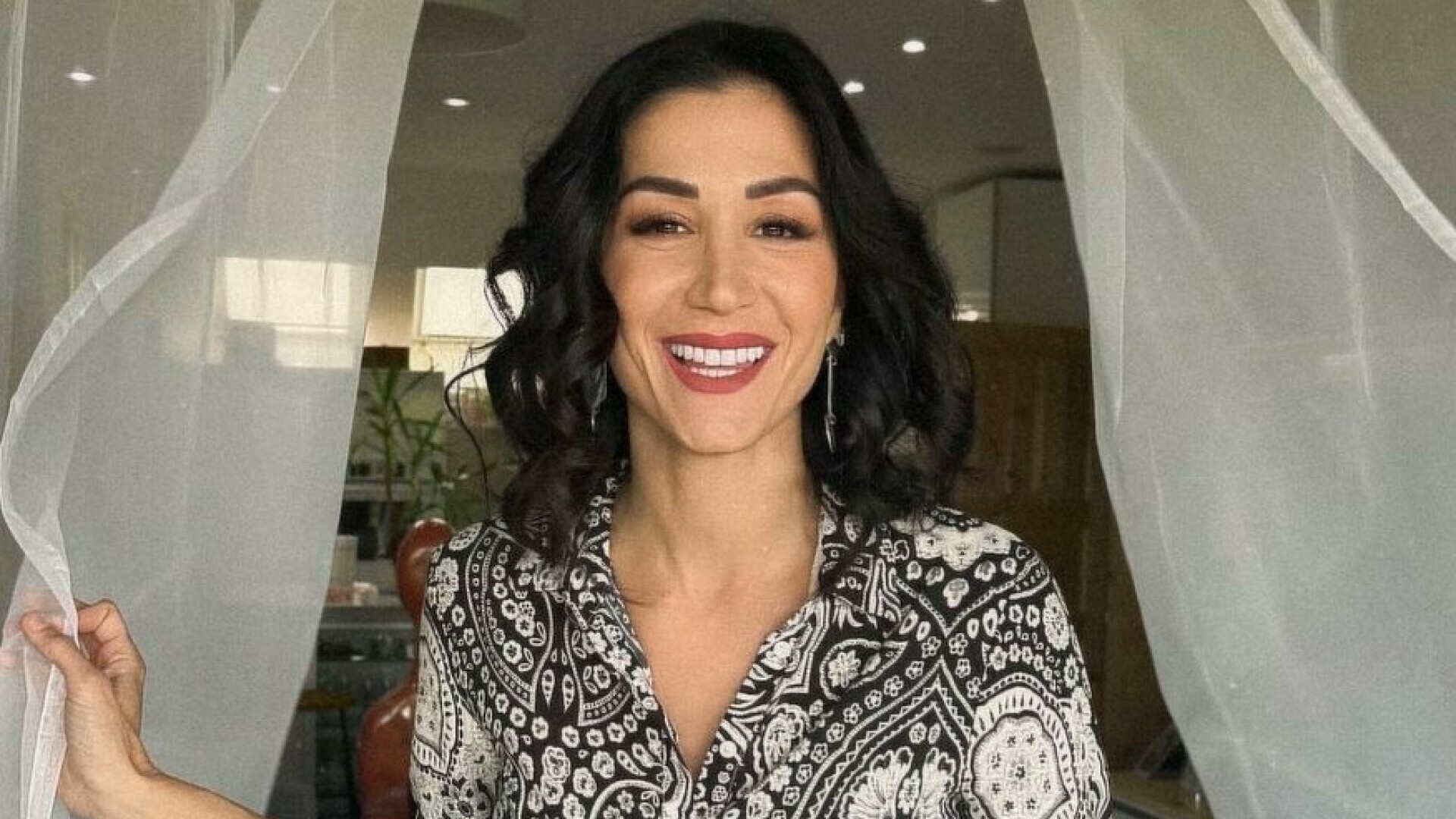 Ana Rucner više ne izgleda ovako, nakon 20 godina odlučila se na ...