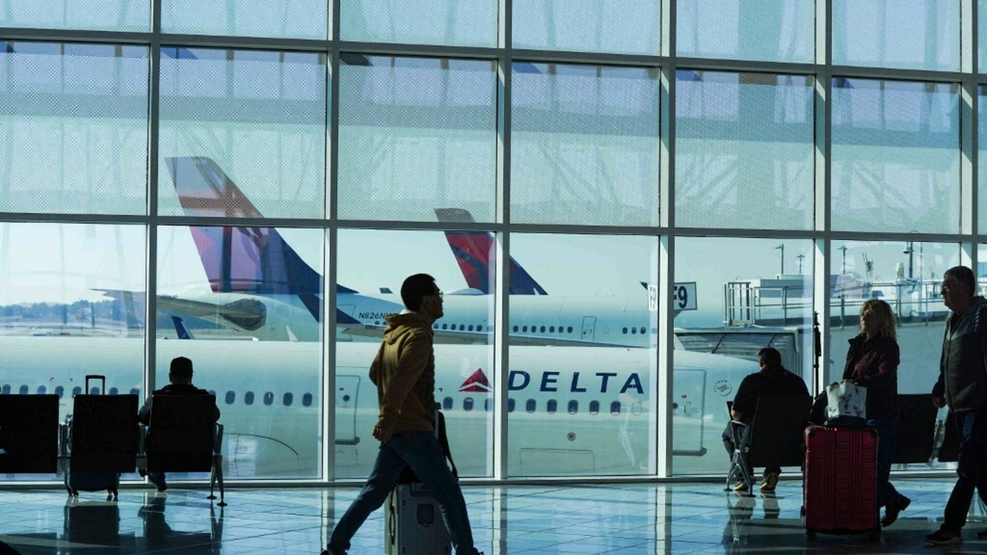 Otkazano više od tisuću letova, a pravi kaos tek slijedi: Ljudi rade bez plaće, čeka se odluka Washingtona