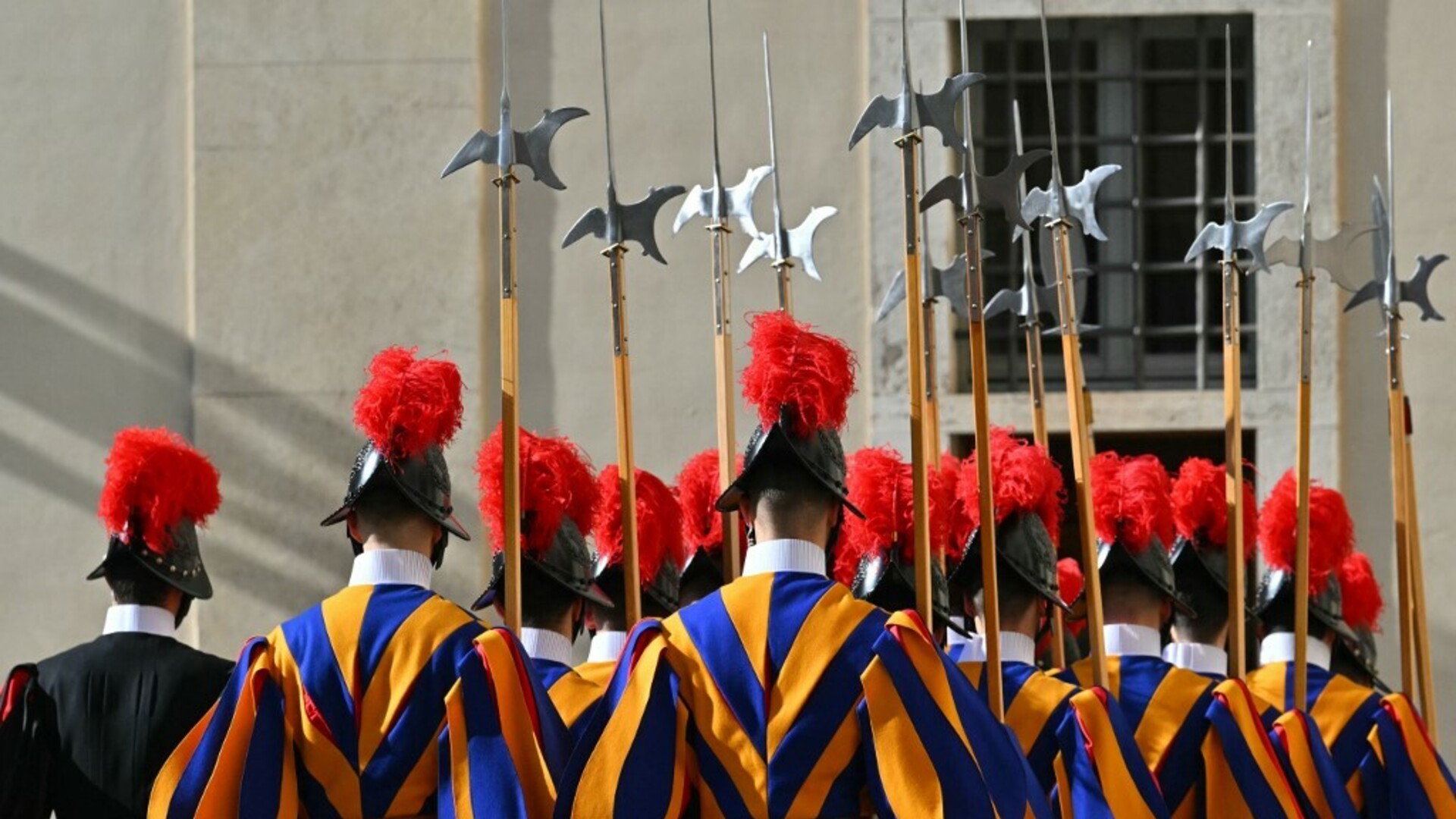 Švicarski gardist pod istragom zbog antisemitizma: "Glumio je da pljuje na nas..."