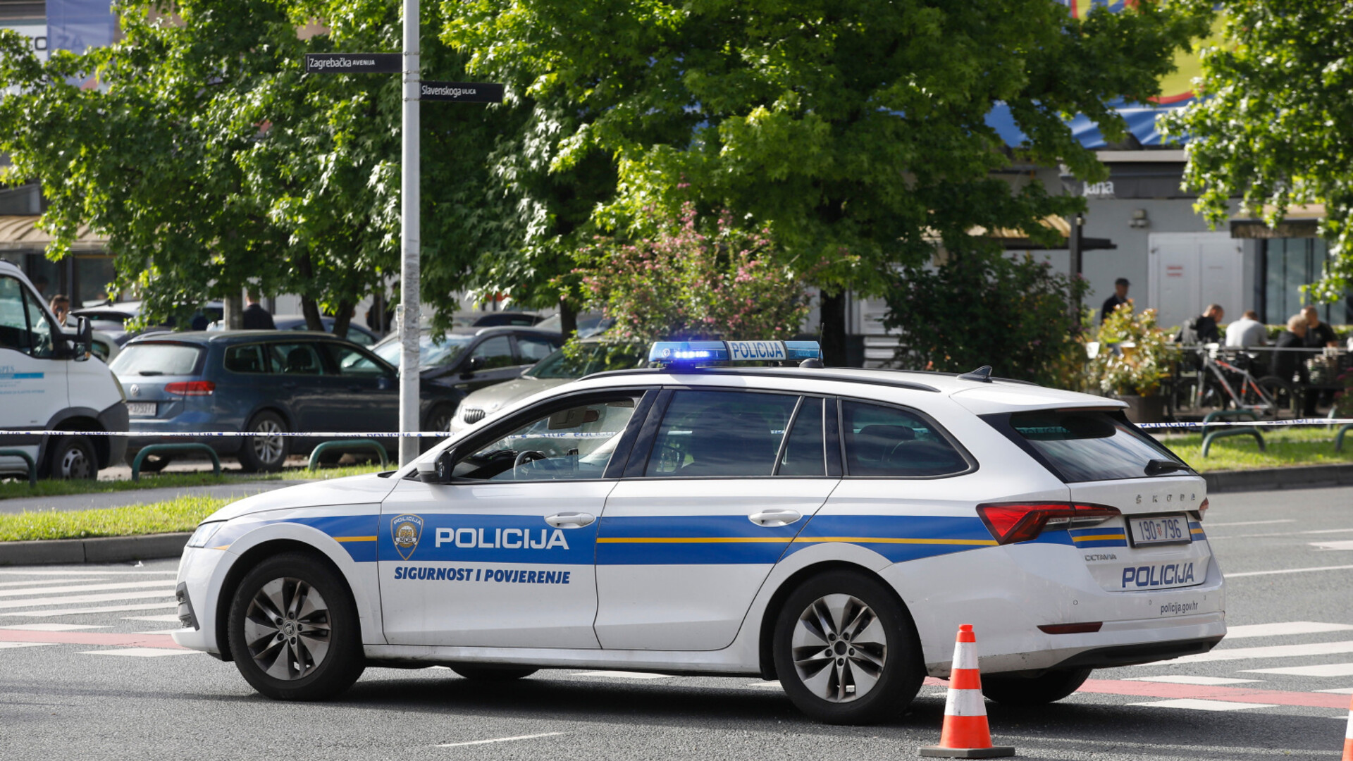 Zbog bizarnog incidenta s petardom otkriveno da Indijac ilegalno boravi u Hrvatskoj