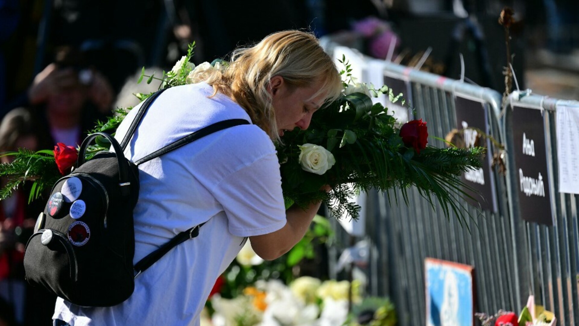 Majka stradalog mladića 11. dan štrajka glađu: Hitna pomoć zbog nje danas dva puta na terenu