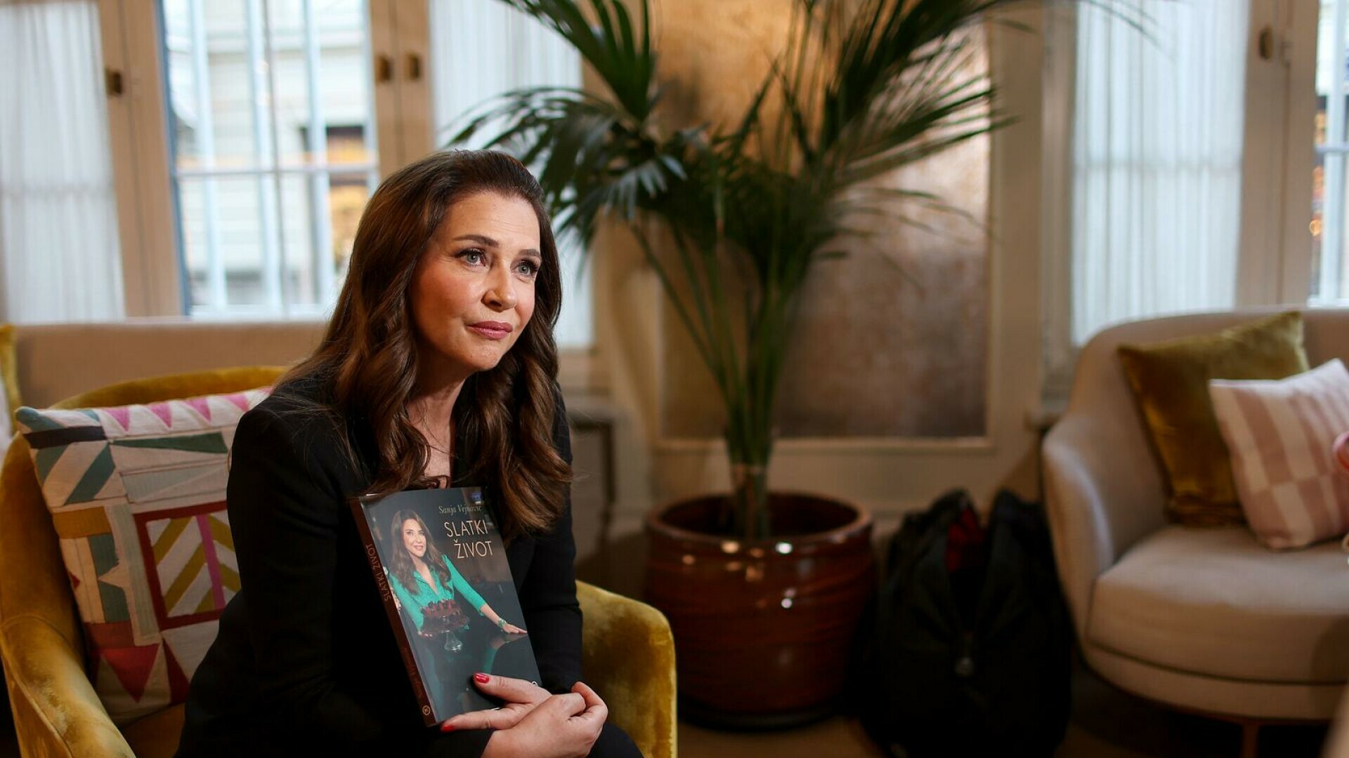 Kako izgleda kći Sanje Vejnović? Prelijepa je na mamu, glumica se ...