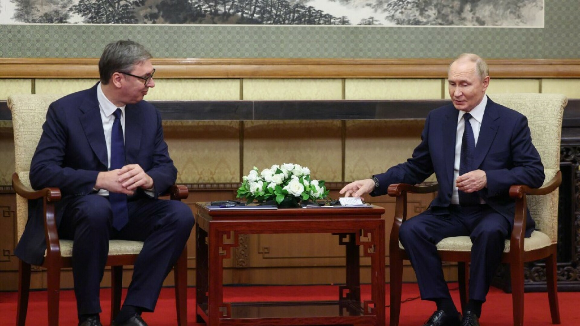 Vučić se požalio Putinu na pritiske: "Nalazimo se u veoma teškoj situaciji zbog podrške Rusiji"