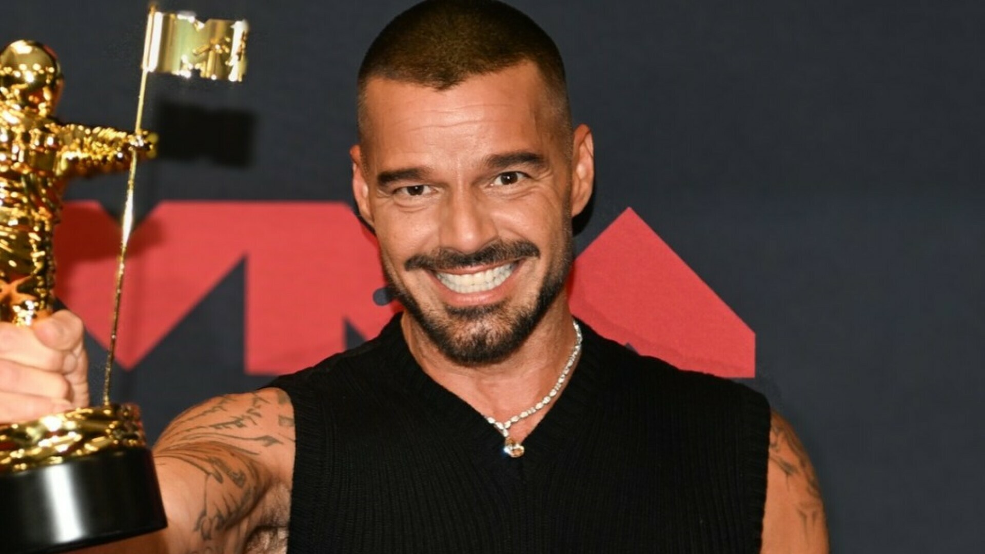 Nikome nije jasno: Ricky Martin ima 54 godine, a izgleda isto kao u ...