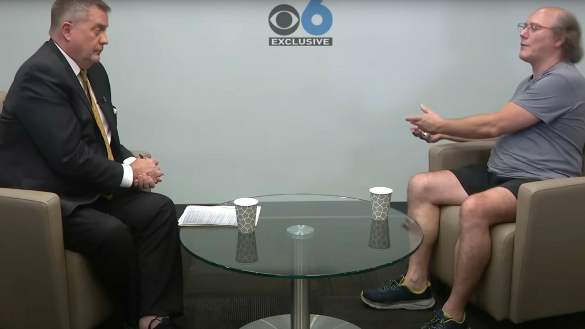 Muškarac U Tv Intervjuu Priznao Da Je Ubio Roditelje Ispunio Sam