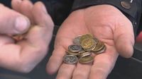 Šaka puna kovanica (Foto: Dnevnik.hr)