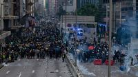 Novi neredi u Hong Kongu (Foto: AFP)