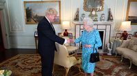 Britanski premijer Boris Johnson i kraljica Elizabeta II. (Foto: AFP)