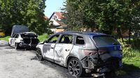 Zapaljeni automobili na Stenjevcu u Zagrebu - 3