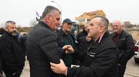 Miro Bulj i Marko Skejo došli dati podršku drniškim svinjogojcima