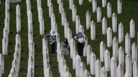 Obitelji žrtava sa Srebrenice posjećuju grobove