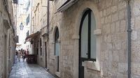 Tisuće turista, jedan WC - 1
