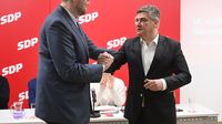 Uvodni govori Milanovića i Grbina - 29