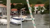 Plimni val pogodio otok Ist - 5