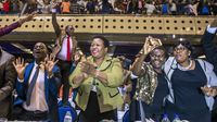 Slavlje nakon ostavke Roberta Mugabea (Foto: AFP)