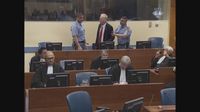 Ratko Mladić vikao tijekom izricanja presude (Screensto: Reuters)