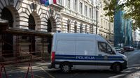 Privođenje osobe osumnjičene za ubojstvo u naselju Prečko - 2