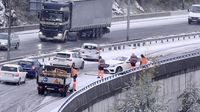 Snijeg radi probleme u prometu