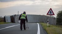 Kod Virovitice se prevrnuo kamion (Foto: icv.hr) - 2