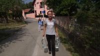 Melita Budak iz Dankovca po vodu ide na hidrant - 3