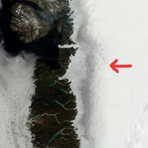 Satelitske snimke tamne zuone na ledemoj ploči na Grenlandu (Foto: MODIS/NASA)