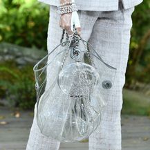 Transparentna torba iz kolekcije modne kuće Chanel